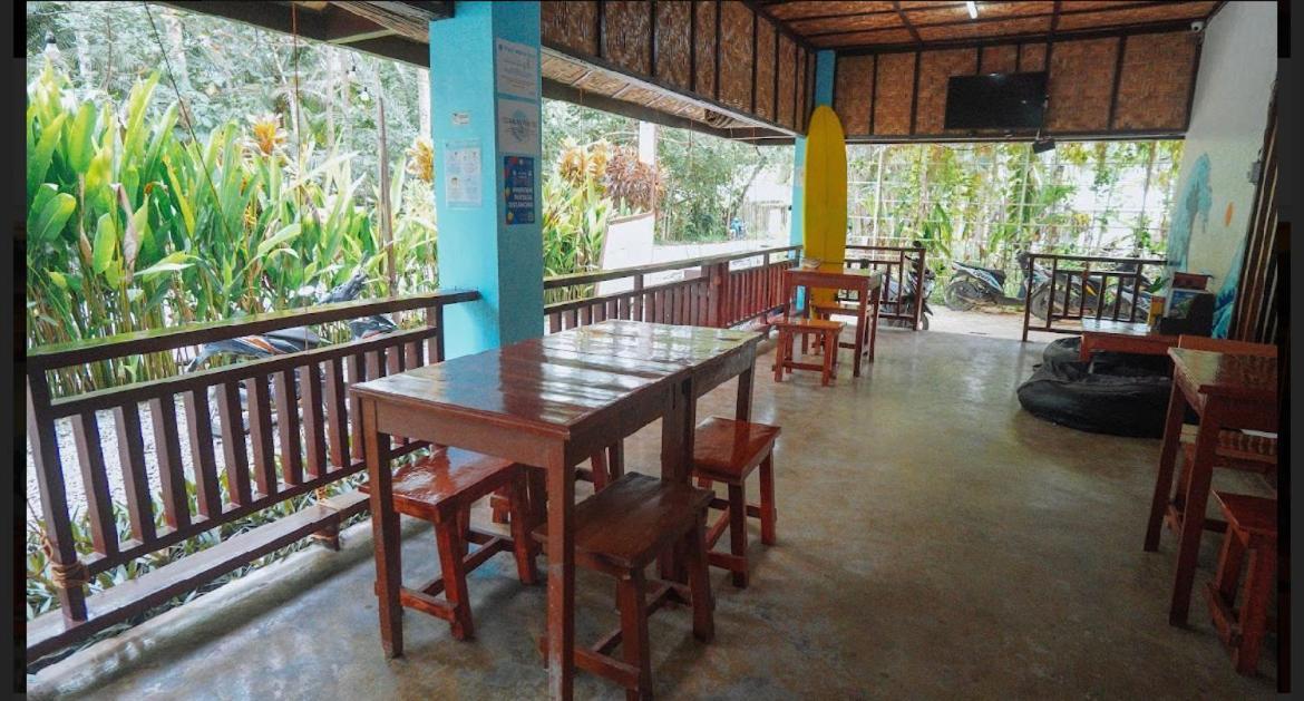 Tres Islas Hostel Хенераль-Луна Екстер'єр фото