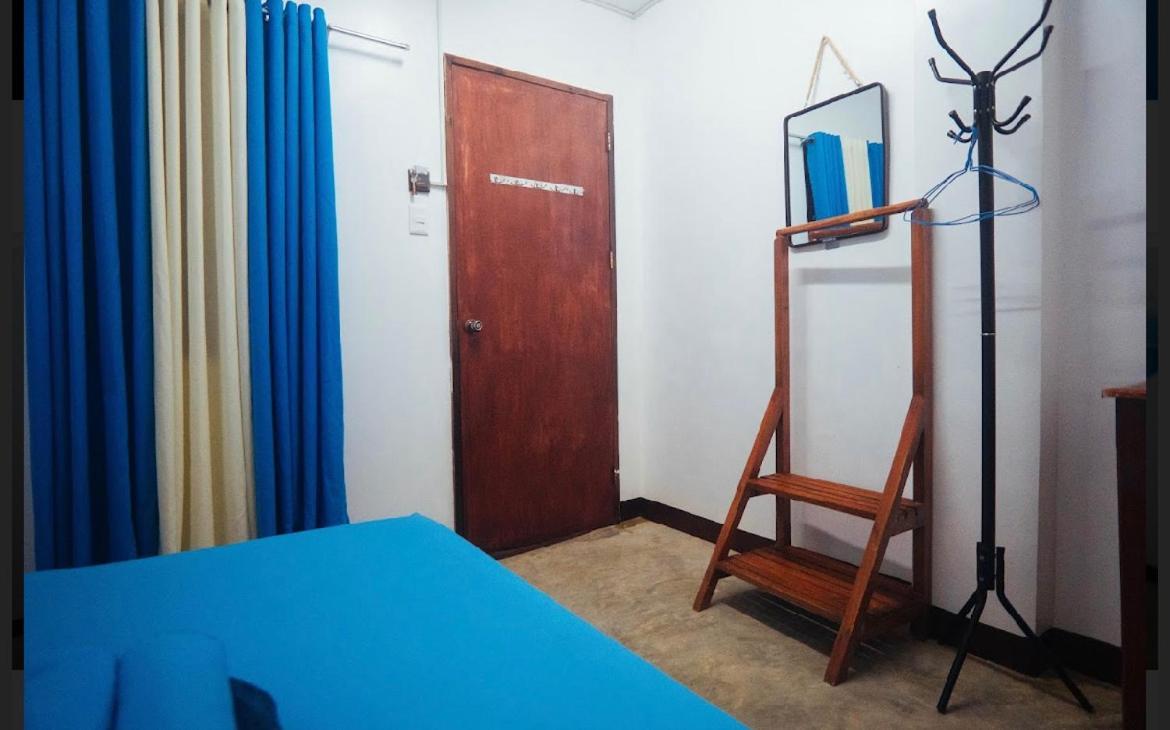 Tres Islas Hostel Хенераль-Луна Екстер'єр фото