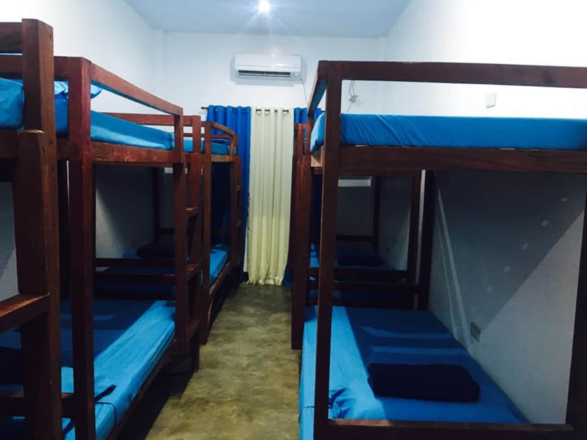 Tres Islas Hostel Хенераль-Луна Екстер'єр фото